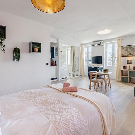 Aurora Lov'Room Proche De Saint Charles Marseille Exterior photo
